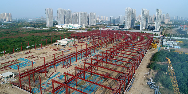 pg电子游戏试玩工业园钢结构厂衡宇面檩条装置