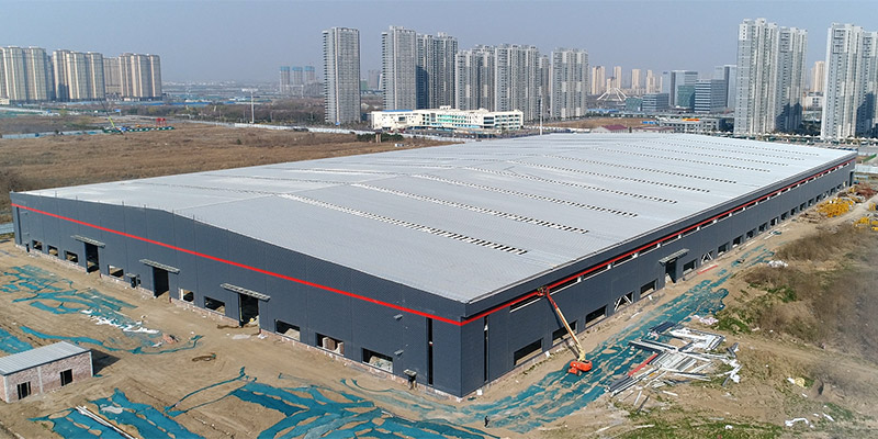 pg电子游戏试玩钢结构厂房外墙施工进度跟进