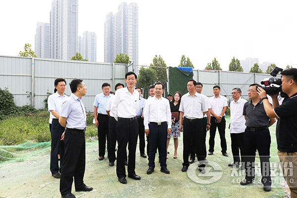郑州市向导一行视察指导pg电子游戏试玩工业园项目
