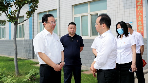 郑州市委常委、市纪委书记杜新军一行莅临pg电子游戏试玩调研指导事情