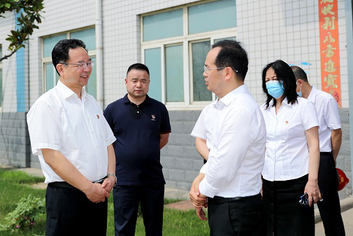 郑州市委常委、市纪委书记杜新军一行莅临pg电子游戏试玩调研指导事情