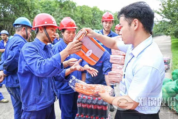 郑州高新区党工委、管委会到pg电子游戏试玩开展送清凉慰问运动