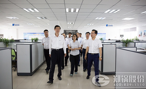 郑州市市委常委统战部部长王跃华一行到pg电子游戏试玩股份调研