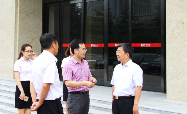 河南省商务厅副厅长张雷明莅临pg电子游戏试玩调研